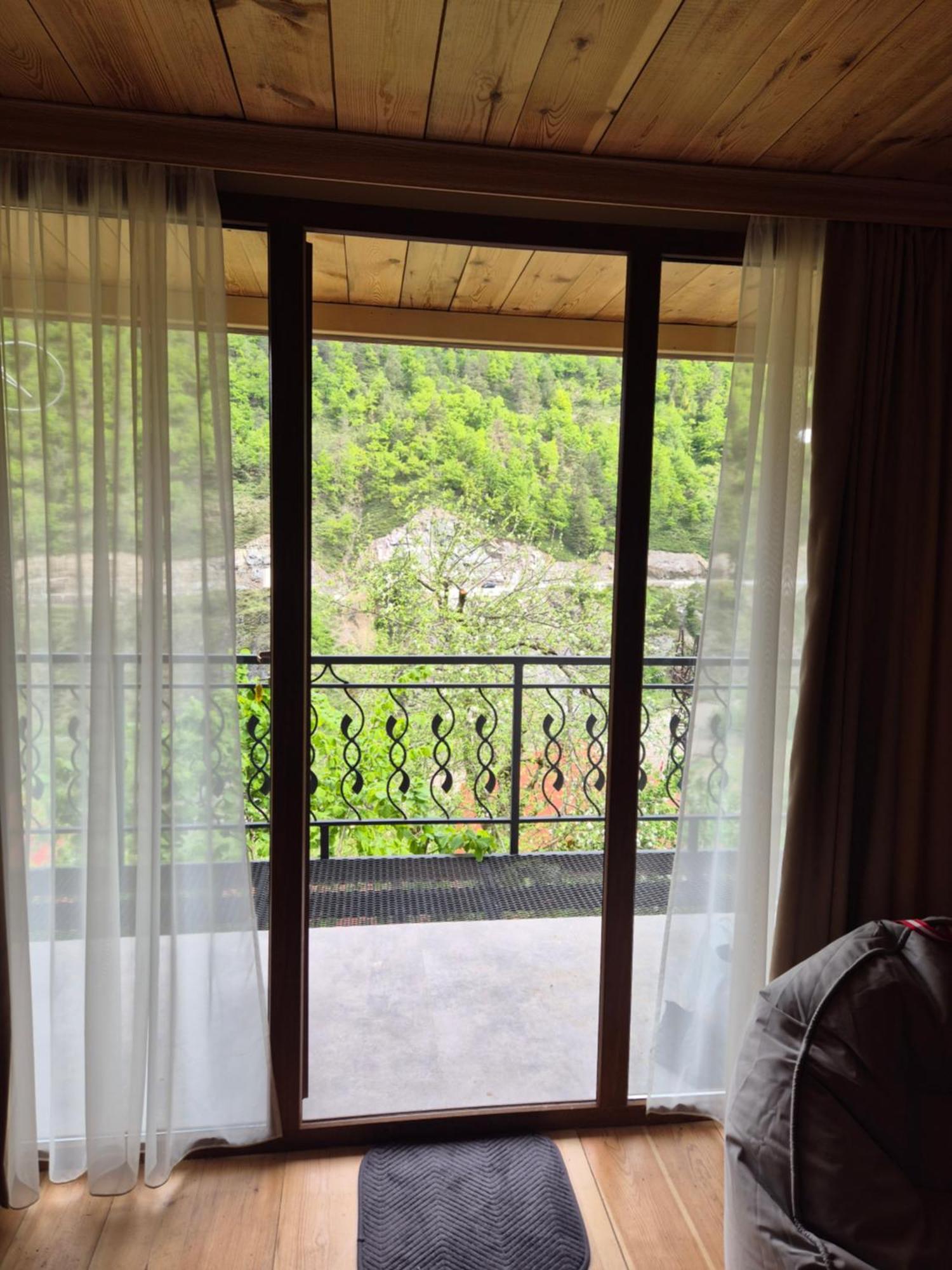 Guest House Okropilauri Shuakhevi Ngoại thất bức ảnh