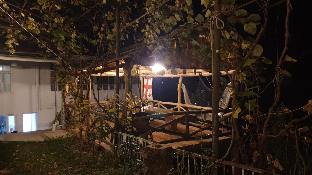 Guest House Okropilauri Shuakhevi Ngoại thất bức ảnh